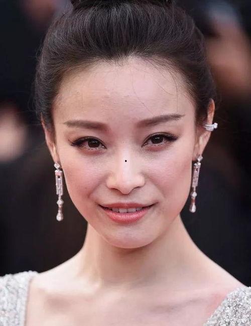 明星也有脸不对称吗,不对称脸庞的美丽秘密